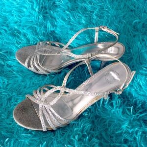 ELEGANT HIGH HEALS 🥰